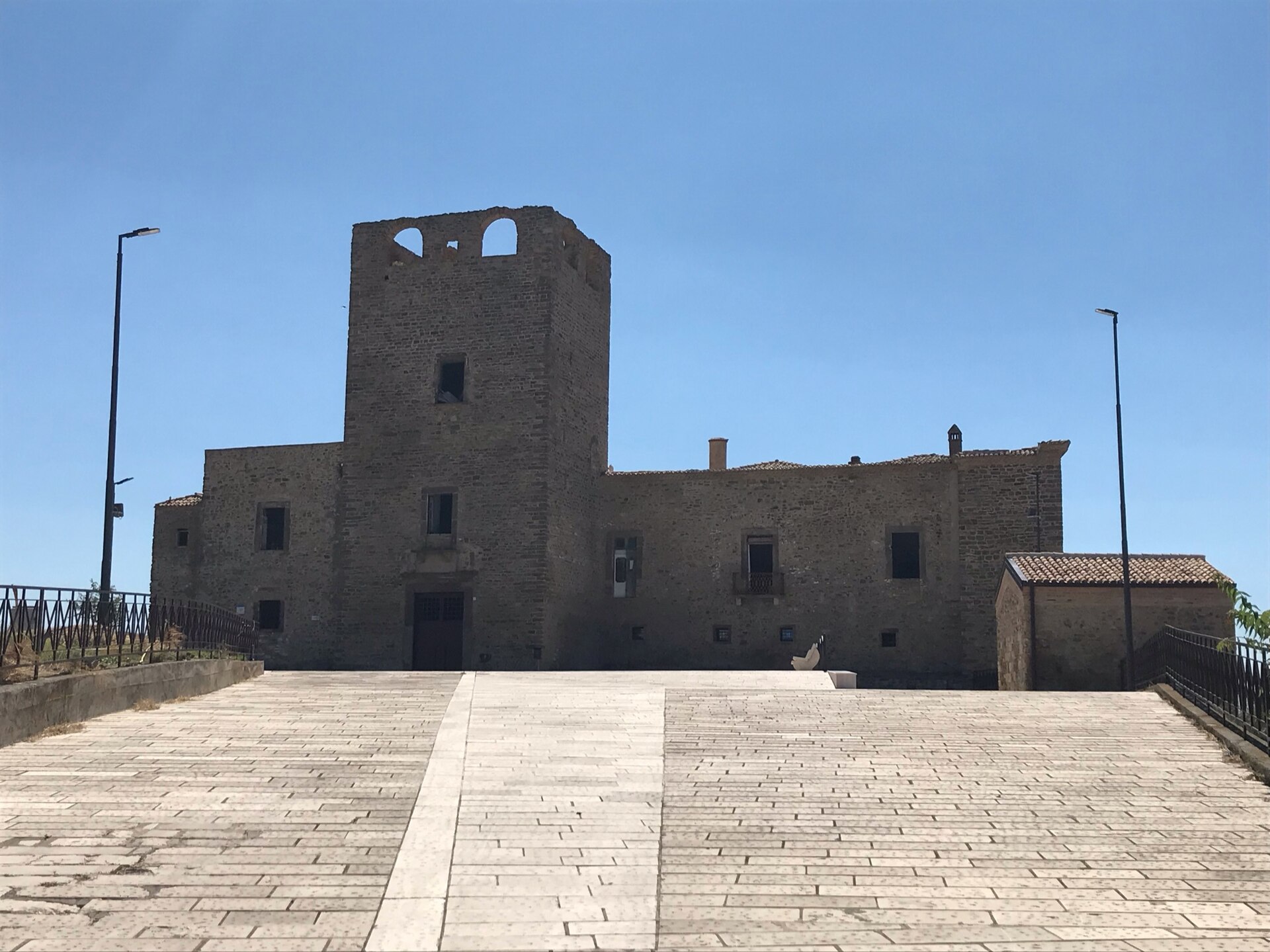 Castello di Sichinulfo